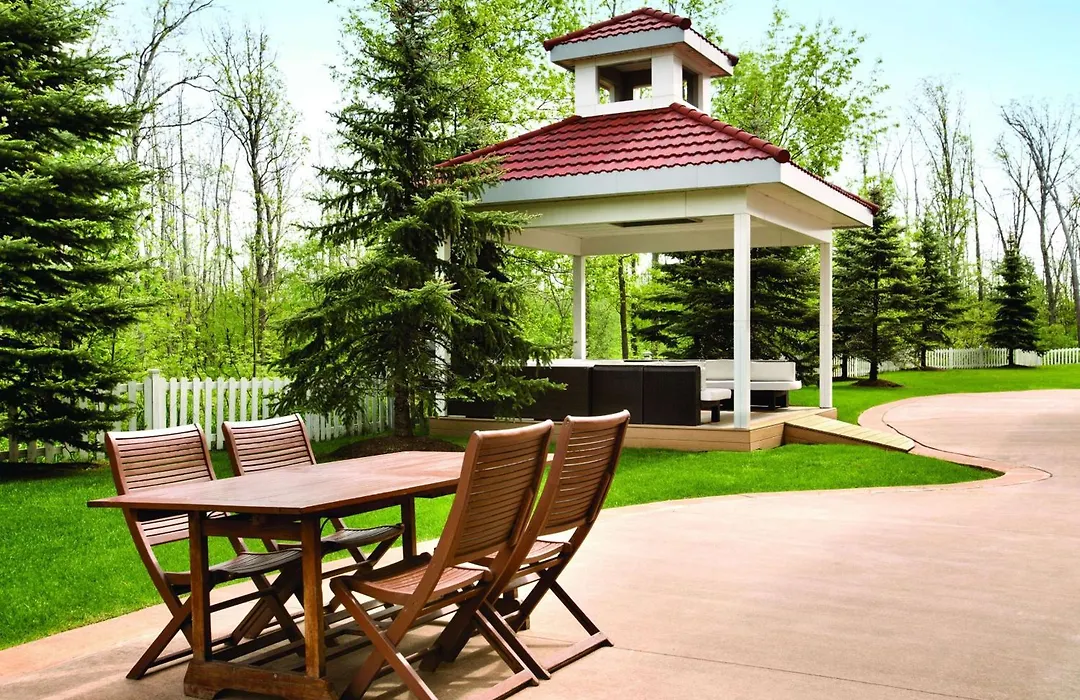 Hilton Garden Inn Niagara-On-The-Lake-1